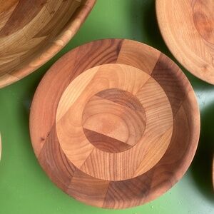 Snow River Patchwork Wood Serving Bowl and 4 Salad Bowls